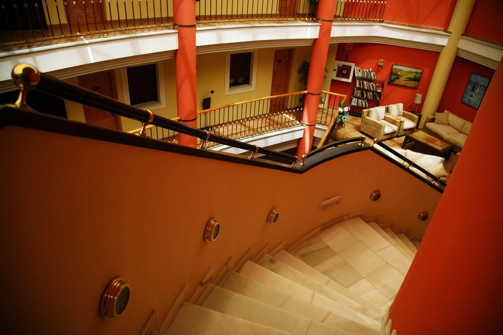 Ele Santabarbara Hotel Castilleja de la Cuesta Kültér fotó