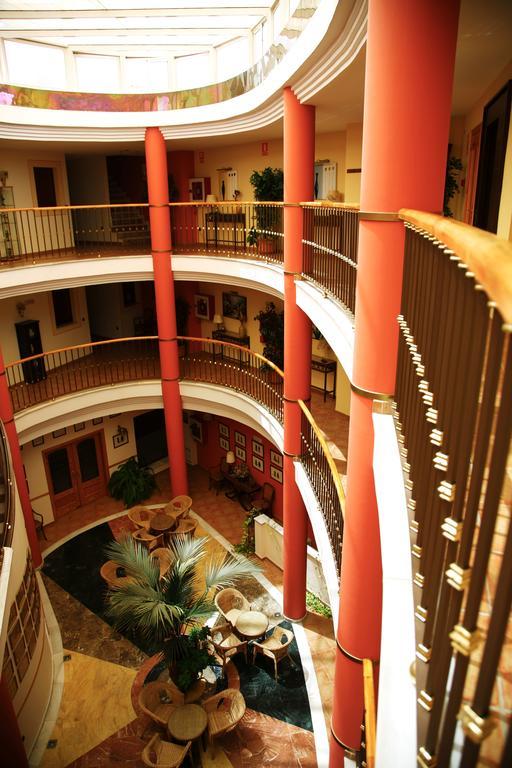 Ele Santabarbara Hotel Castilleja de la Cuesta Kültér fotó